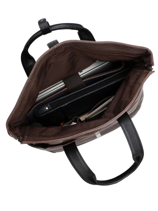 b402929-244-09_04 рюкзак по цене 47300 руб вид справа