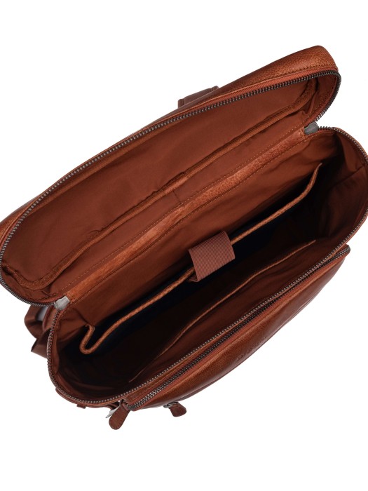 Товар коричневого цвета с внутренней стороны