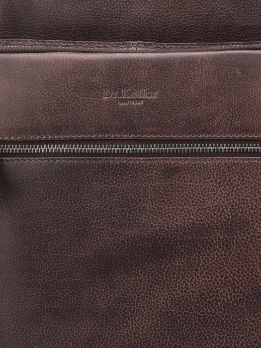 b402932-244-09 рюкзак из кожи спереди