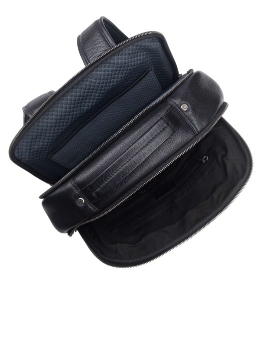 b402933-244-04 рюкзак по цене 41900 руб вид справа