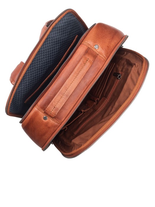 b402933-244-05 рюкзак из америки вид сбоку