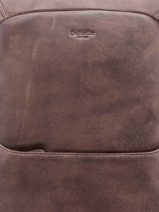 b402933-244-09 рюкзак из кожи спереди