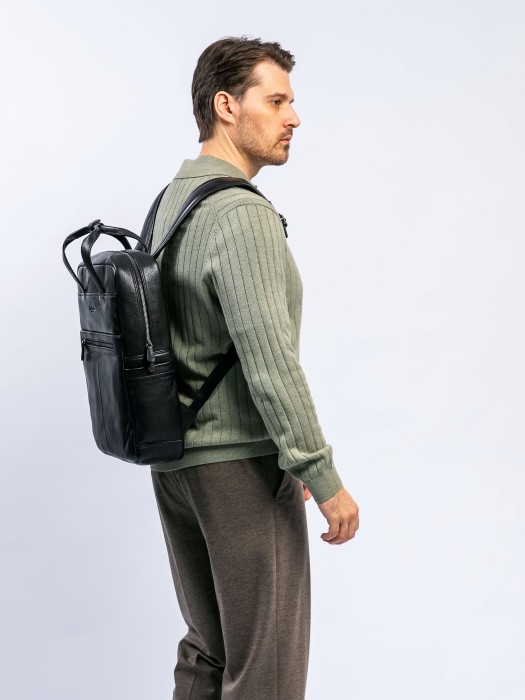 b402934-244-04 рюкзак для взрослого возраста с изнаночной стороны