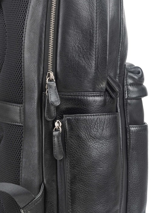 b402942-244-04 рюкзак из америки вид сбоку