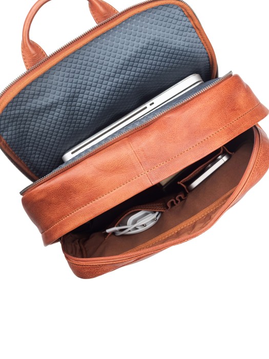 b402942-244-05 рюкзак по цене 43200 руб вид справа