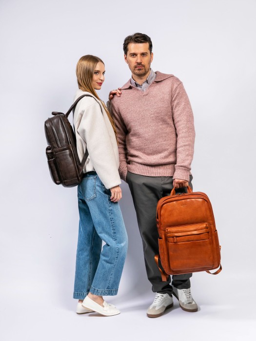 b402942-244-05 рюкзак делового стиля с лицевой стороны