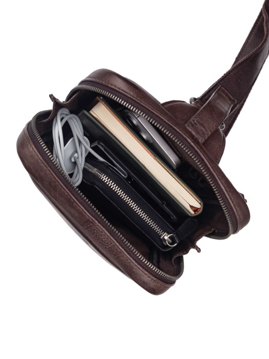 b402943-244-09 рюкзак из америки вид сбоку