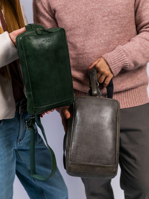 b402943-244-77 рюкзак для взрослого возраста с изнаночной стороны