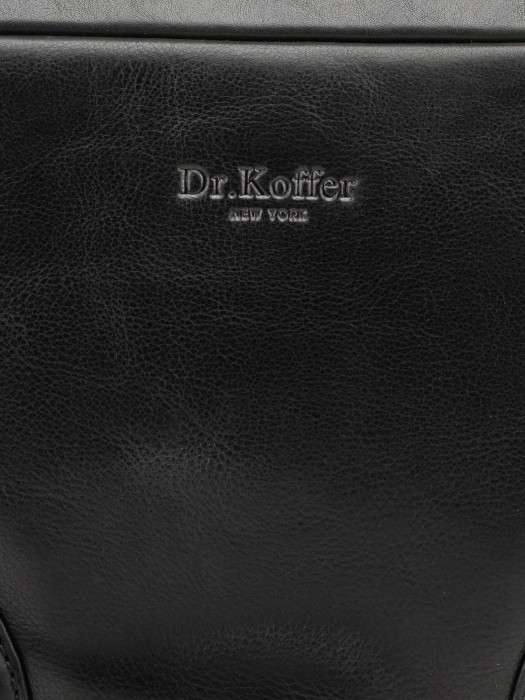 Товар черного цвета с внутренней стороны