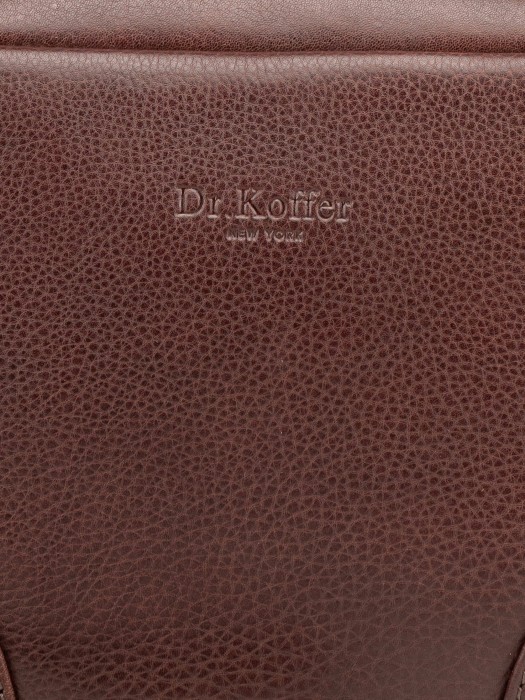 Товар коричневого цвета с внутренней стороны