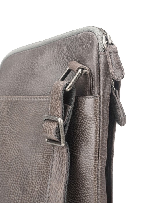 b402950-244-77 рюкзак по цене 16800 руб вид справа