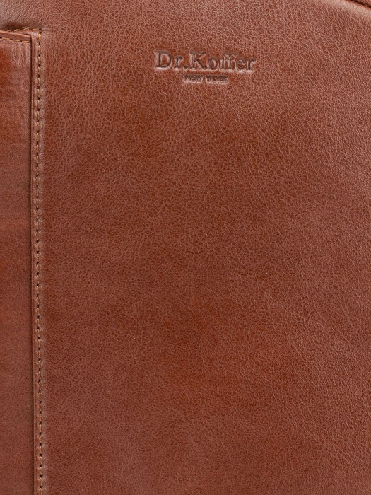 b402950-245-05 рюкзак из америки вид сбоку