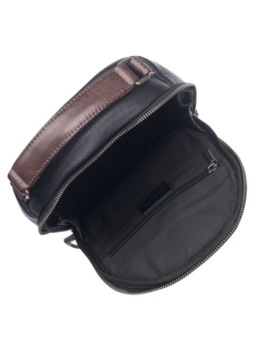 b402951-244-04_09 рюкзак по цене 24100 руб вид справа