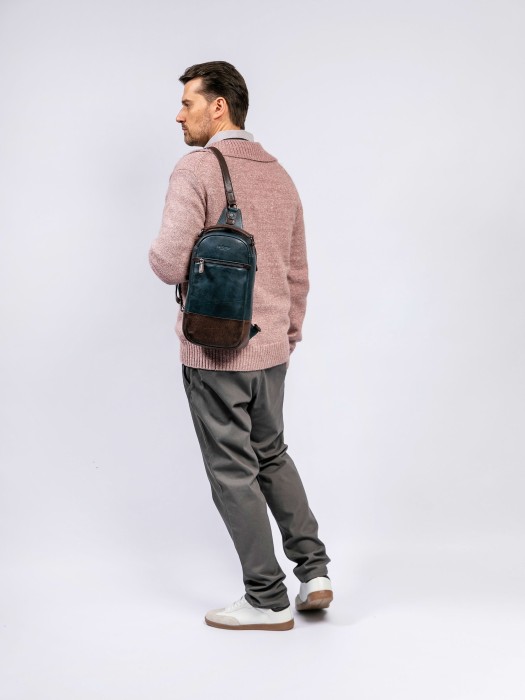 b402951-244-60_09 рюкзак повседневного стиля с лицевой стороны