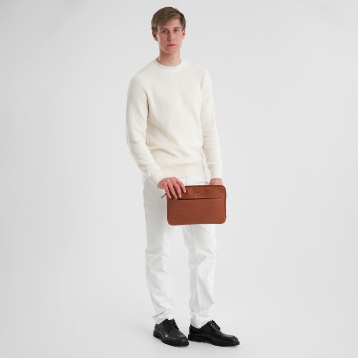 g231987-154-05 папка от бренда dr.koffer вид слева