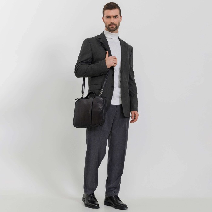 g231988-245-04 папка для взрослого возраста с изнаночной стороны