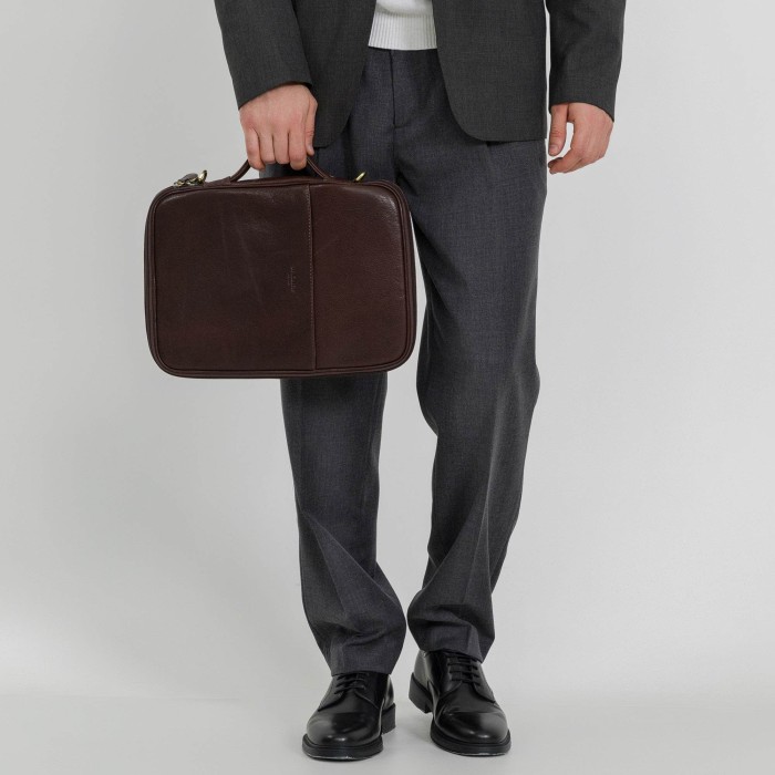 g231988-245-09 папка повседневного стиля с лицевой стороны