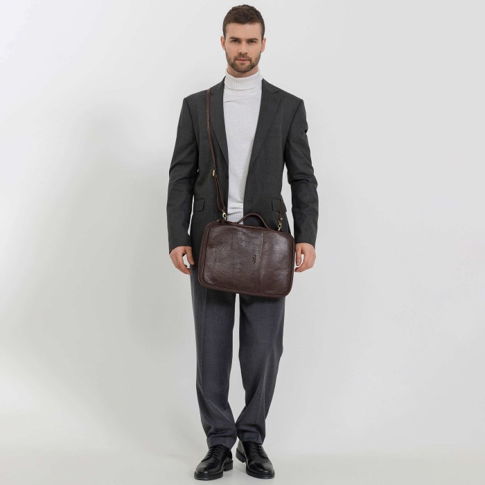 g231988-245-09 папка для взрослого возраста с изнаночной стороны