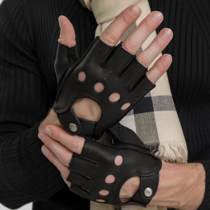 h760119-40-04 перчатки мужские по цене 7700 руб вид справа