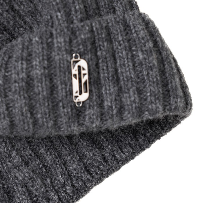 m-10192-82 шапка из америки вид сбоку