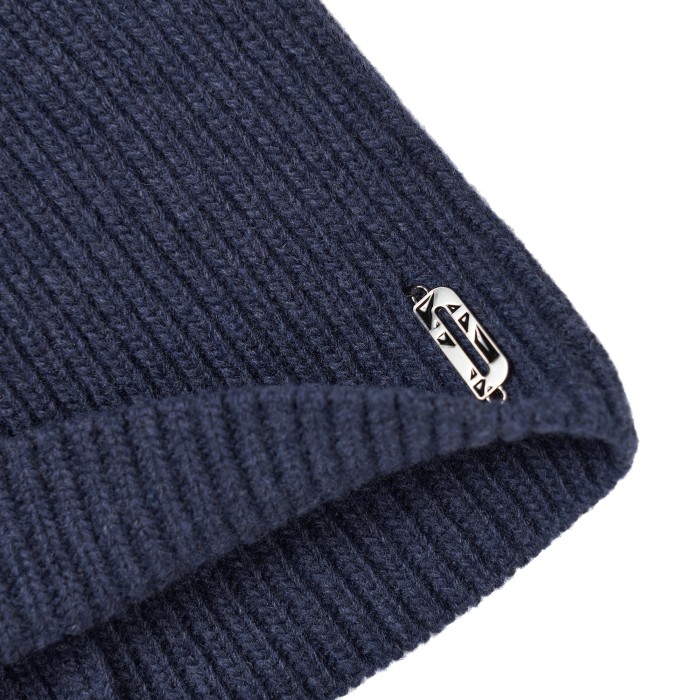 m-10198-60 шапка из америки вид сбоку