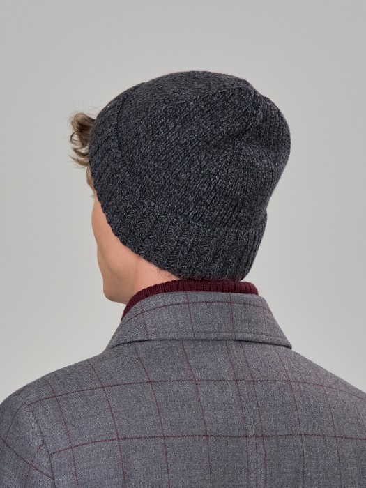 m-10567-82 шапка от бренда dr.koffer вид слева