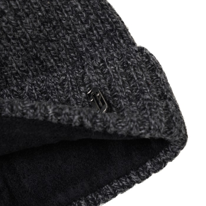 m-10567-82 шапка из америки вид сбоку