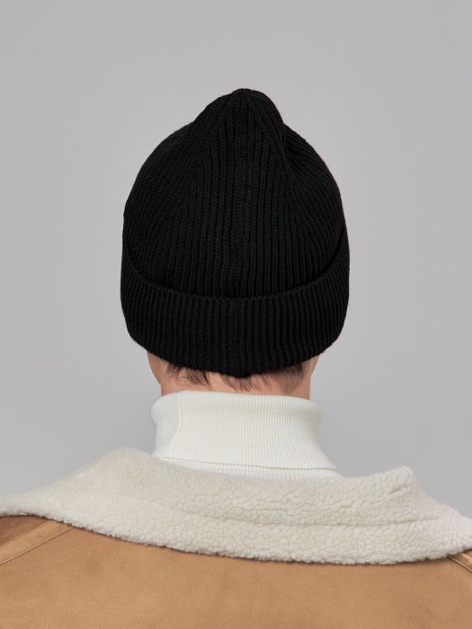 m-11059-04 шапка от бренда dr.koffer вид слева