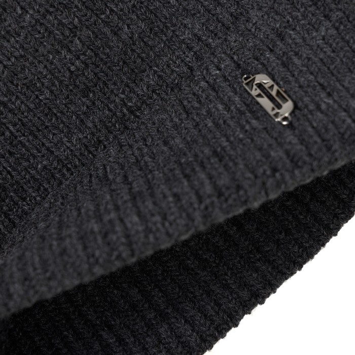 m-11490-82 шапка из америки вид сбоку