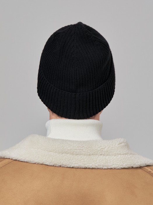 m-80780-04 шапка от бренда dr.koffer вид слева