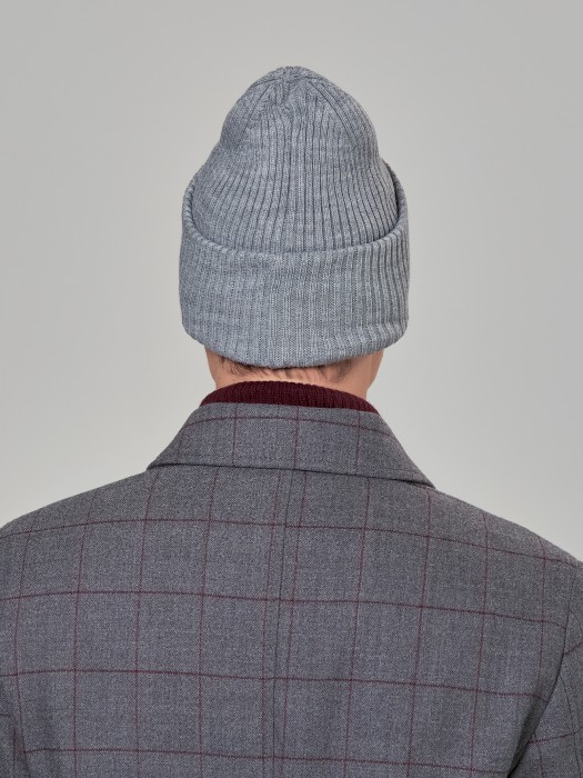 m-81011-77 шапка от бренда dr.koffer вид слева