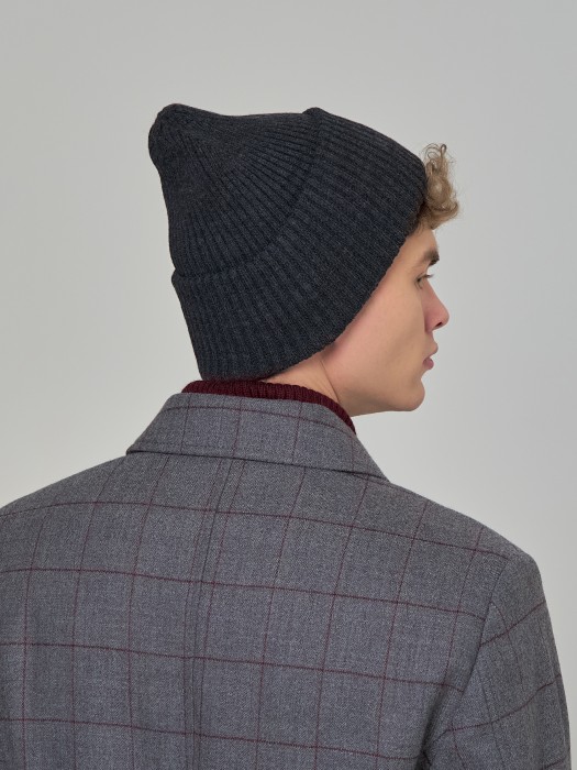 m-81011-82 шапка от бренда dr.koffer вид слева