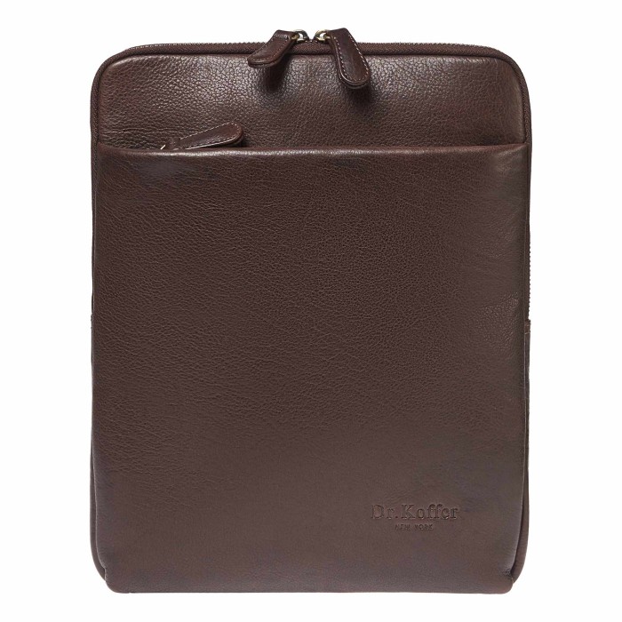 m402555-245-09 сумка через плечо от бренда dr.koffer вид слева