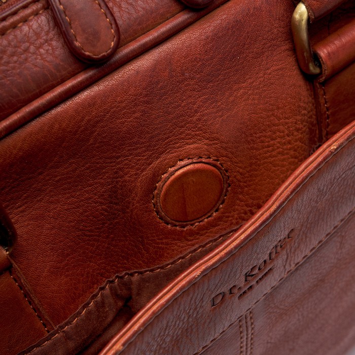 m402592-248-05 сумка для документов от бренда dr.koffer вид слева