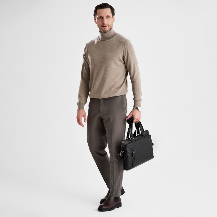 m402641-248-04 сумка для документов по цене 42900 руб вид справа