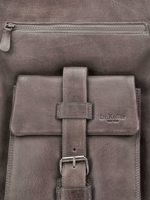 m402719-248-77 рюкзак из кожи спереди