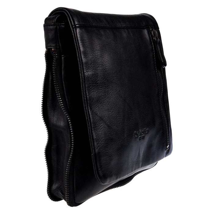 Товар черного цвета с внутренней стороны