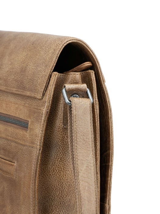 m402724-248-80 сумка через плечо из кожи спереди