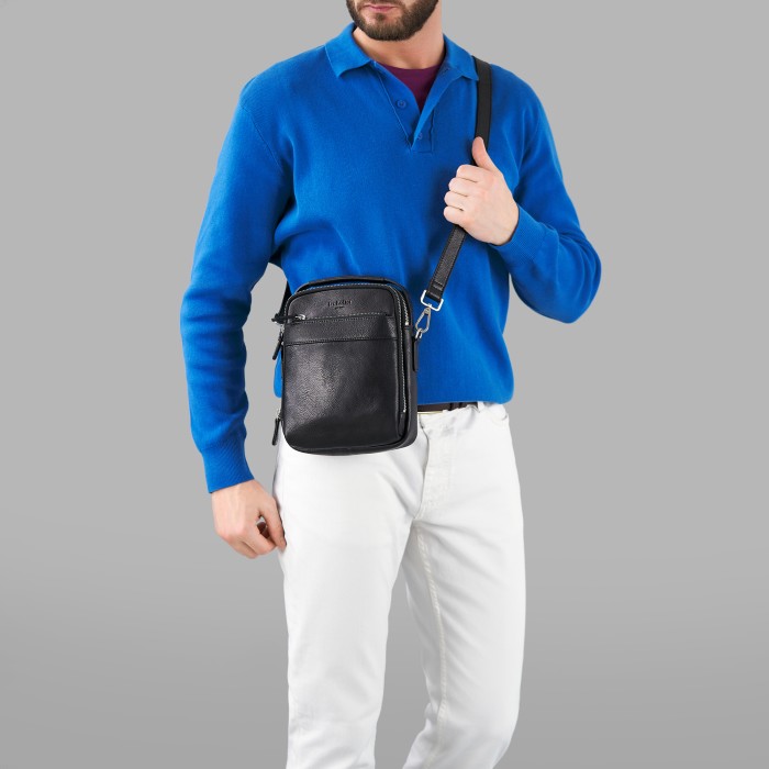 m402732-245-04 сумка через плечо по цене 21400 руб вид справа