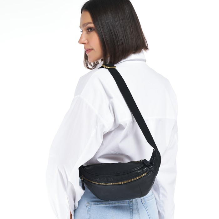 m402736-248-04 сумка поясная от бренда dr.koffer вид слева