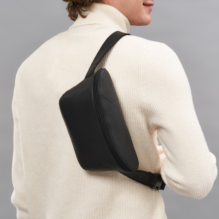 m402739-41-04 сумка поясная по цене 12000 руб вид справа