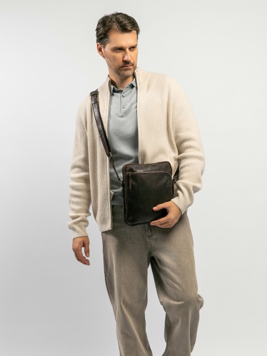 m402740-249-09 сумка через плечо классического стиля с лицевой стороны