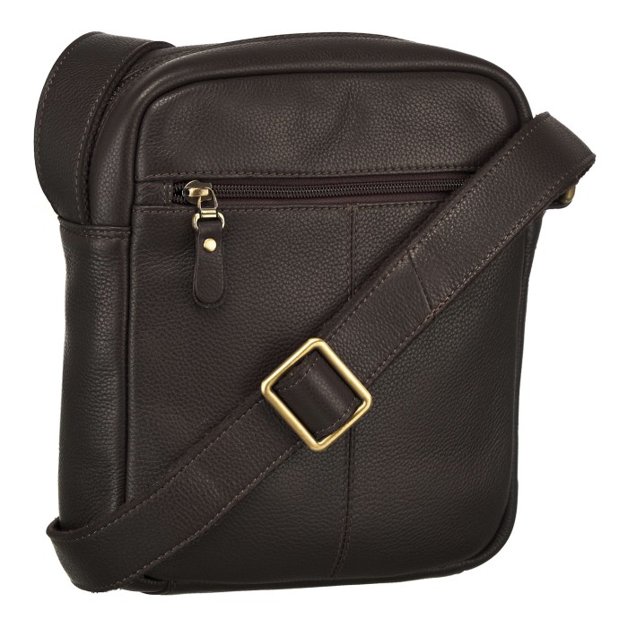 Товар коричневого цвета с внутренней стороны