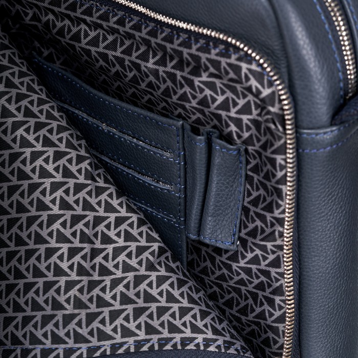 m402763-260-60 сумка через плечо по цене 21200 руб вид справа