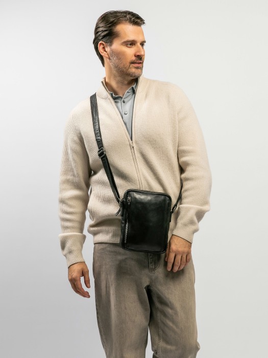 m402769-249-04 сумка через плечо классического стиля с лицевой стороны