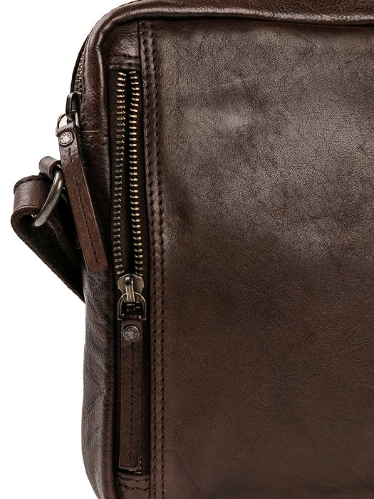 m402769-249-09 сумка через плечо из кожи спереди