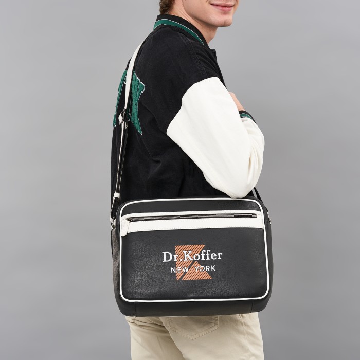 m402791-41-04_62 сумка через плечо от бренда dr.koffer вид слева