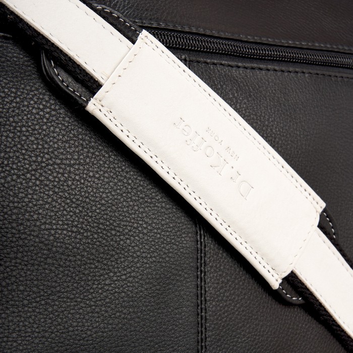 m402791-41-04_62 сумка через плечо из америки вид сбоку