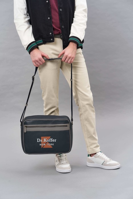 m402791-41-60_77 сумка через плечо повседневного стиля с лицевой стороны