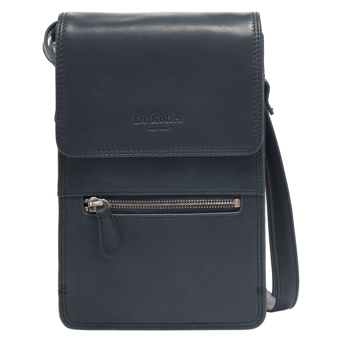 Товар синего цвета с внутренней стороны